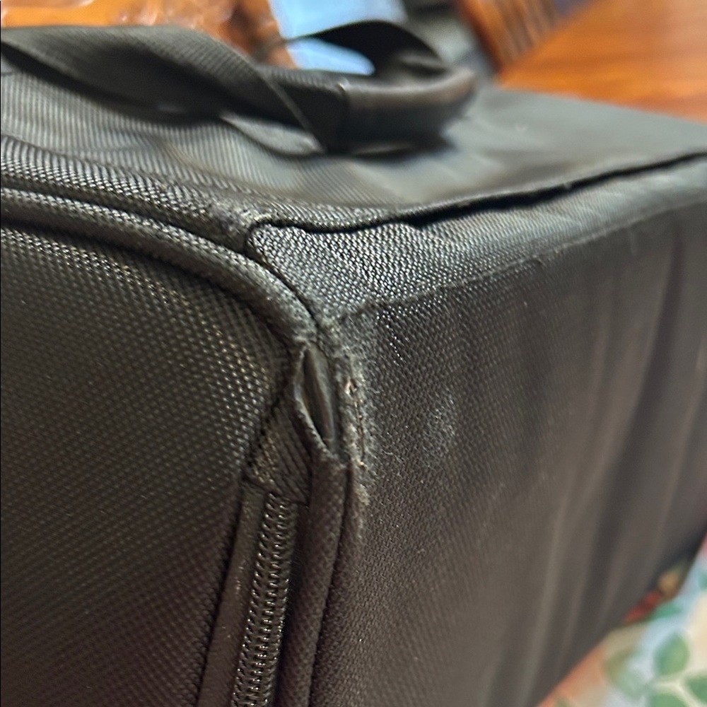 eBags Black Lunch Flight Crew Cooler Bag - Picture 3 of 4